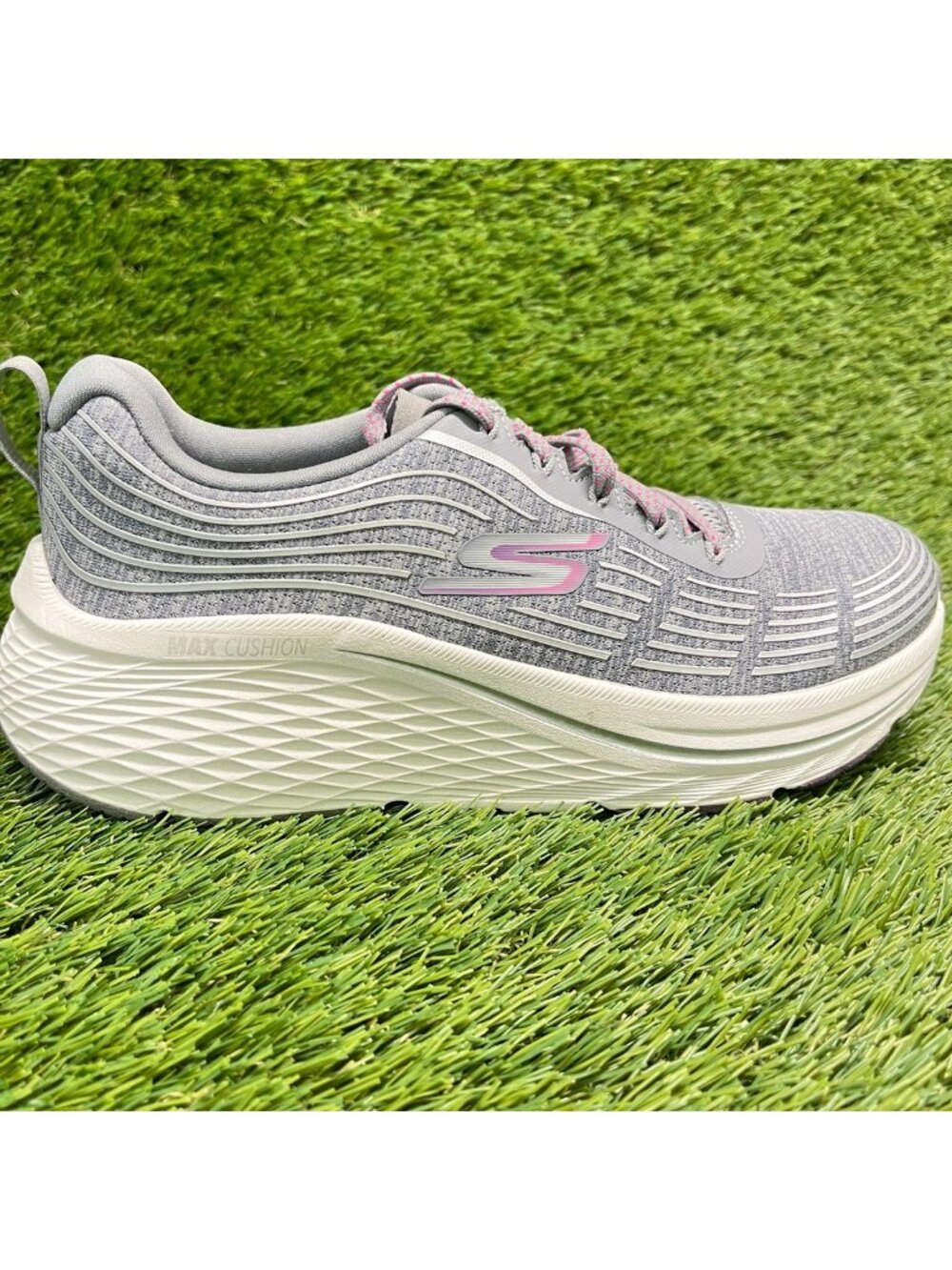 Skechers Max Cushioning Elite 2.0 Womens Size 6.5 Gray Running Shoes Sneakers